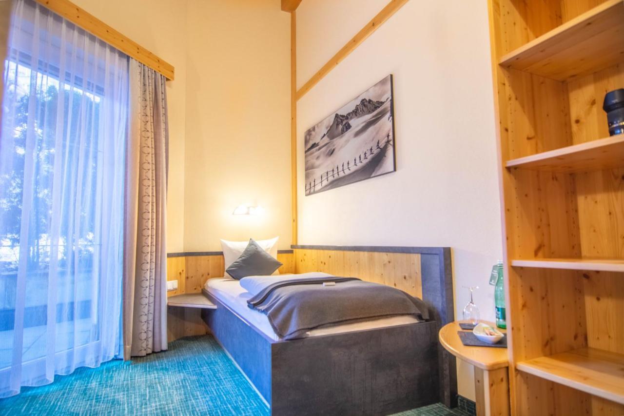 Hotel Garni Alpenhof Ischgl Exterior foto